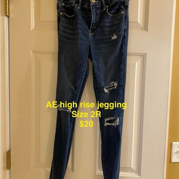 American Eagle Outfitters High Rise Distressed Jeans - Dark Blue - Picture 1 of 1